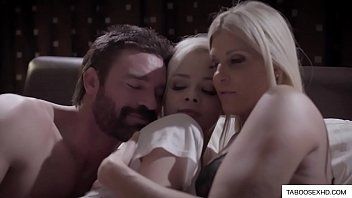 play Sexo XXX con elsa y ana en un anime porno