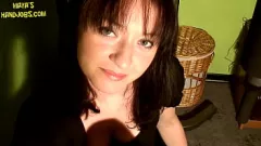 play Fetișul brunetei Maya face dușuri cu ejaculații pe picioare - CFNM, Fetiș la picioare