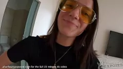 play Intensiver POV-Blowjob und Spermaschlucken der 18-jährigen Cheerleaderin