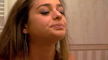 play Sex in a hotel with German and sexy teenagers
